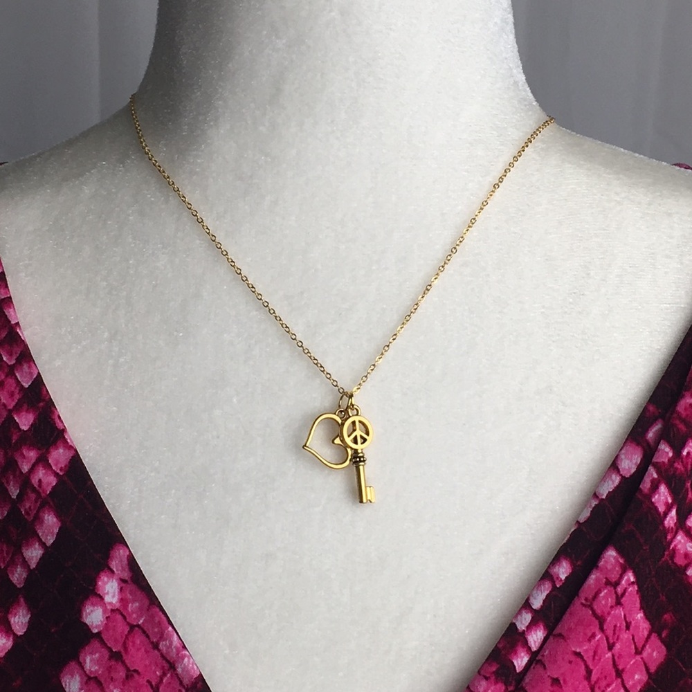 NEW Handcrafted Gold Heart & Key Necklace